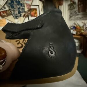 RARE… very good condition AHNU Sandals…